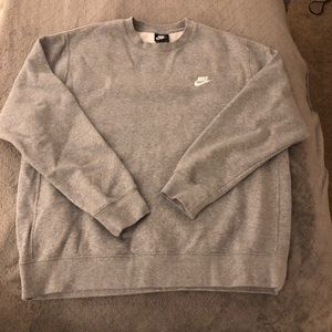 Nike sweatshirt oversized fit